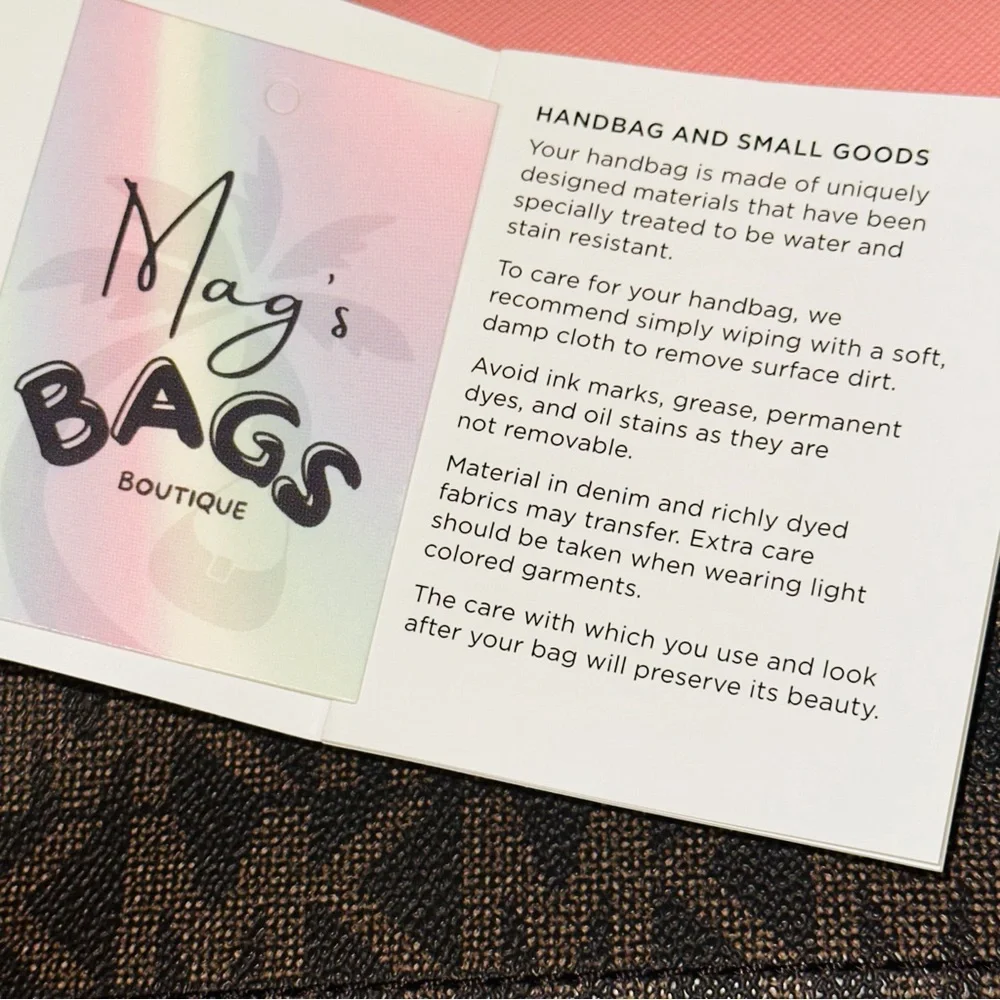 Michael Kors: MK Logo Signature Monogram Flap Primrose Crossbody Bag - Picture 3 of 13